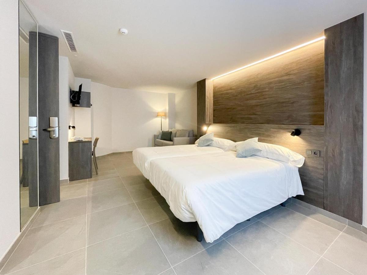 Hotel Quatre Llunes Santa Pola Luaran gambar