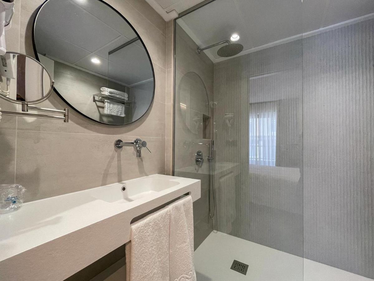 Hotel Quatre Llunes Santa Pola Luaran gambar