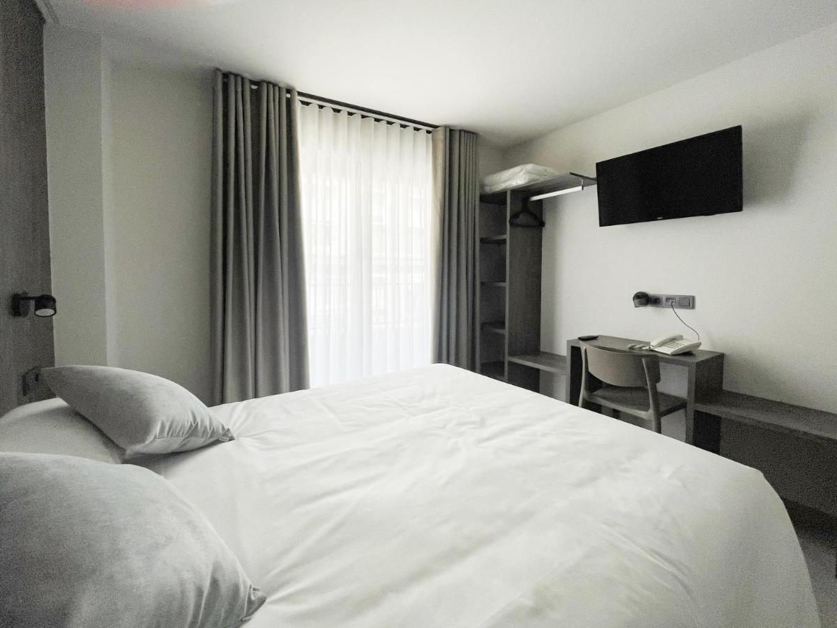 Hotel Quatre Llunes Santa Pola Luaran gambar